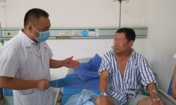 小结石差点堵成尿毒症!